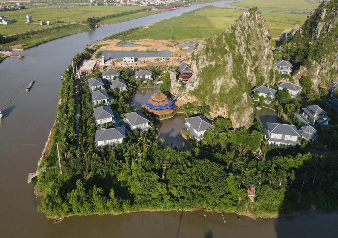 Minawa Kenhga Resort & Spa Ніньбінь Екстер'єр фото